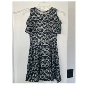 Girls Black and Gray Cold shoulder dress SZ 8